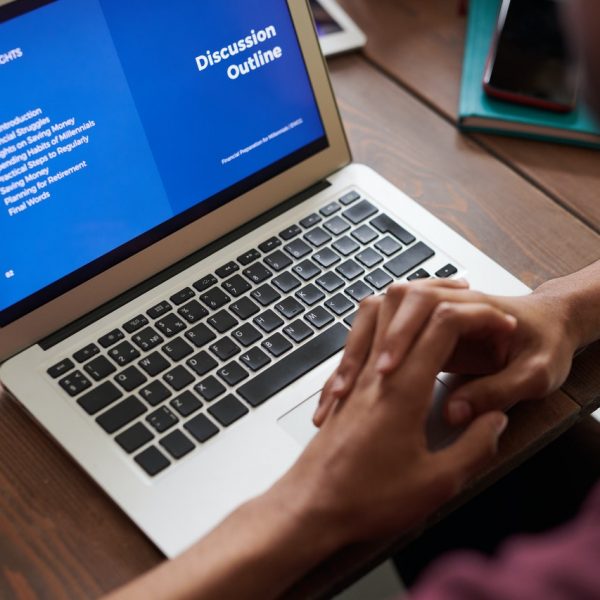 Finalists and Masters Students Promise to Follow E-Learning Guidelines to Enable Them Finish Studies